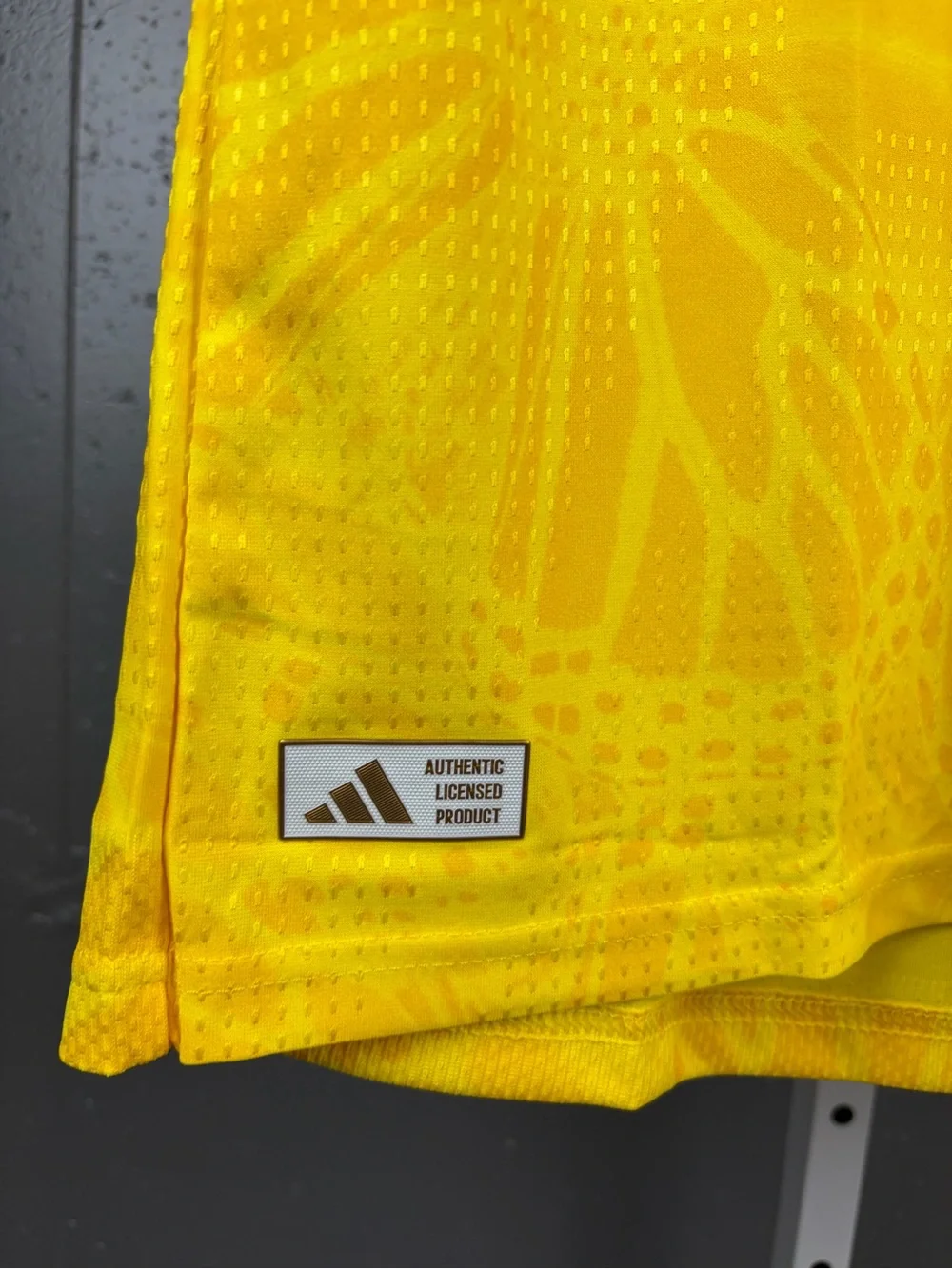 adidas Columbia 2026 Home Authentic Jersey Impact Yellow Size Large Brand New